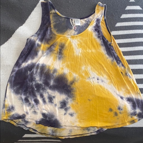 Tie die tank top - Picture 2 of 3